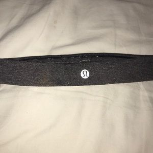 NWOT Lululemon headband!